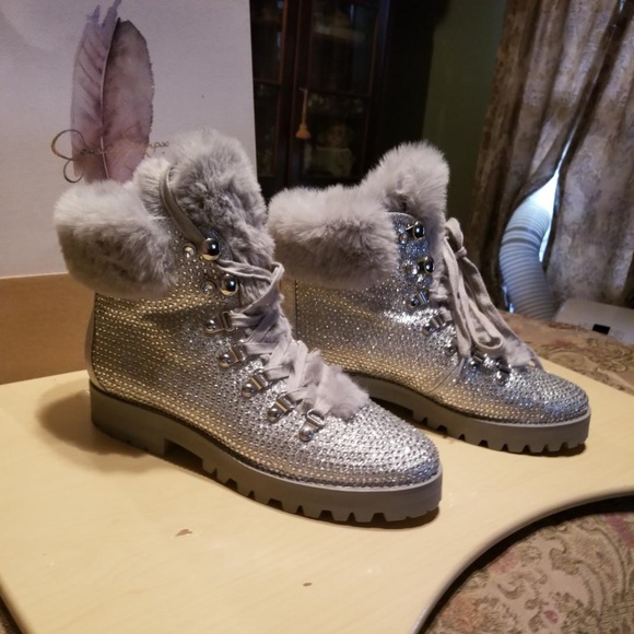 Brand New Jessica Simpson Cystal hiking boot - 9m - Picture 1 of 6